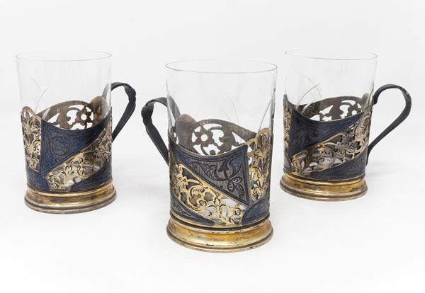 Sei bicchieri da tè con base in argento  - Asta PARADE IV - L'Arte della Tavola - Casa d'aste Farsettiarte