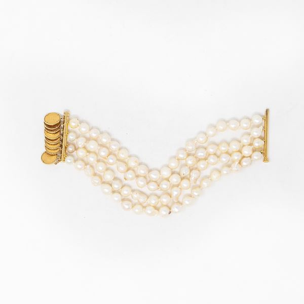 Bracciale di perle barocche e oro giallo