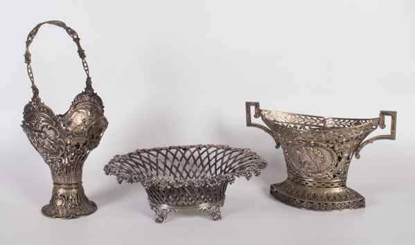 Tre cestine in argento traforato  - Auction PARADE IV - L'Arte della Tavola - Casa d'aste Farsettiarte