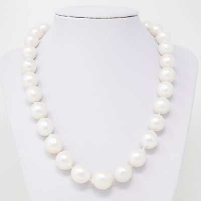 Collana di Perle di Fiume Grigie