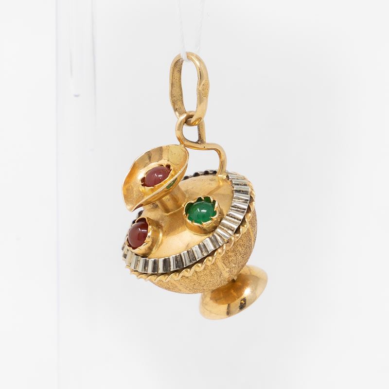 Tre Charms in Oro Giallo e Bianco con Pietre Colorate