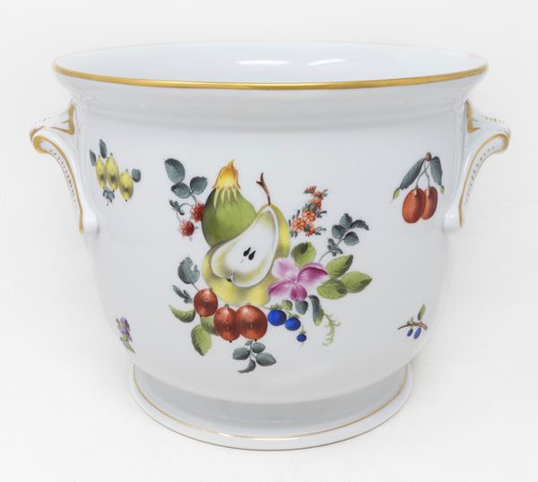 Rinfrescatoio biansato in porcellana policroma Herend "Fruit Bouquet"  - Asta L'Arte della Tavola - Casa d'aste Farsettiarte