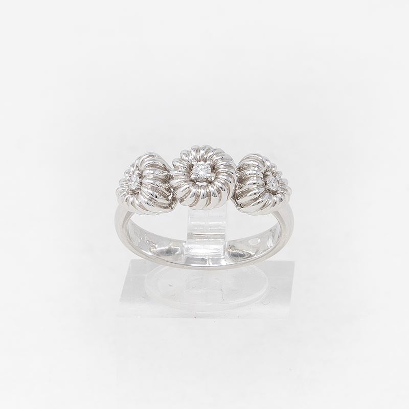 Damiani, Anello Trilogy in Oro Bianco e Brillanti