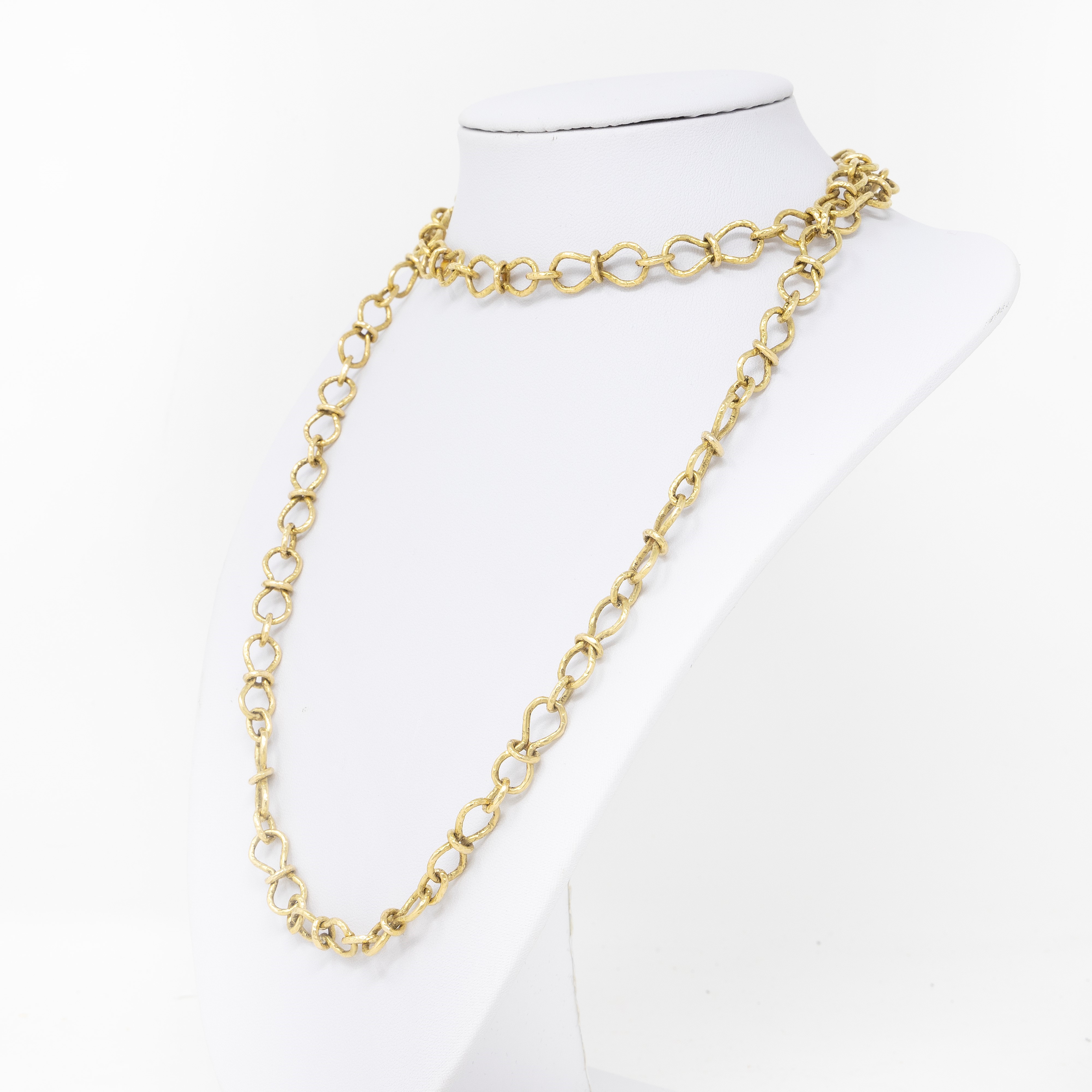 Favilli, Lunga Collana in Oro Giallo Martellato
