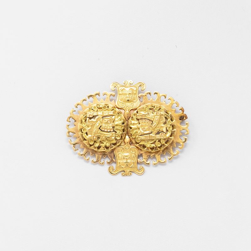 Spilla in Stile Azteco in Oro Giallo Lucido e Satinato