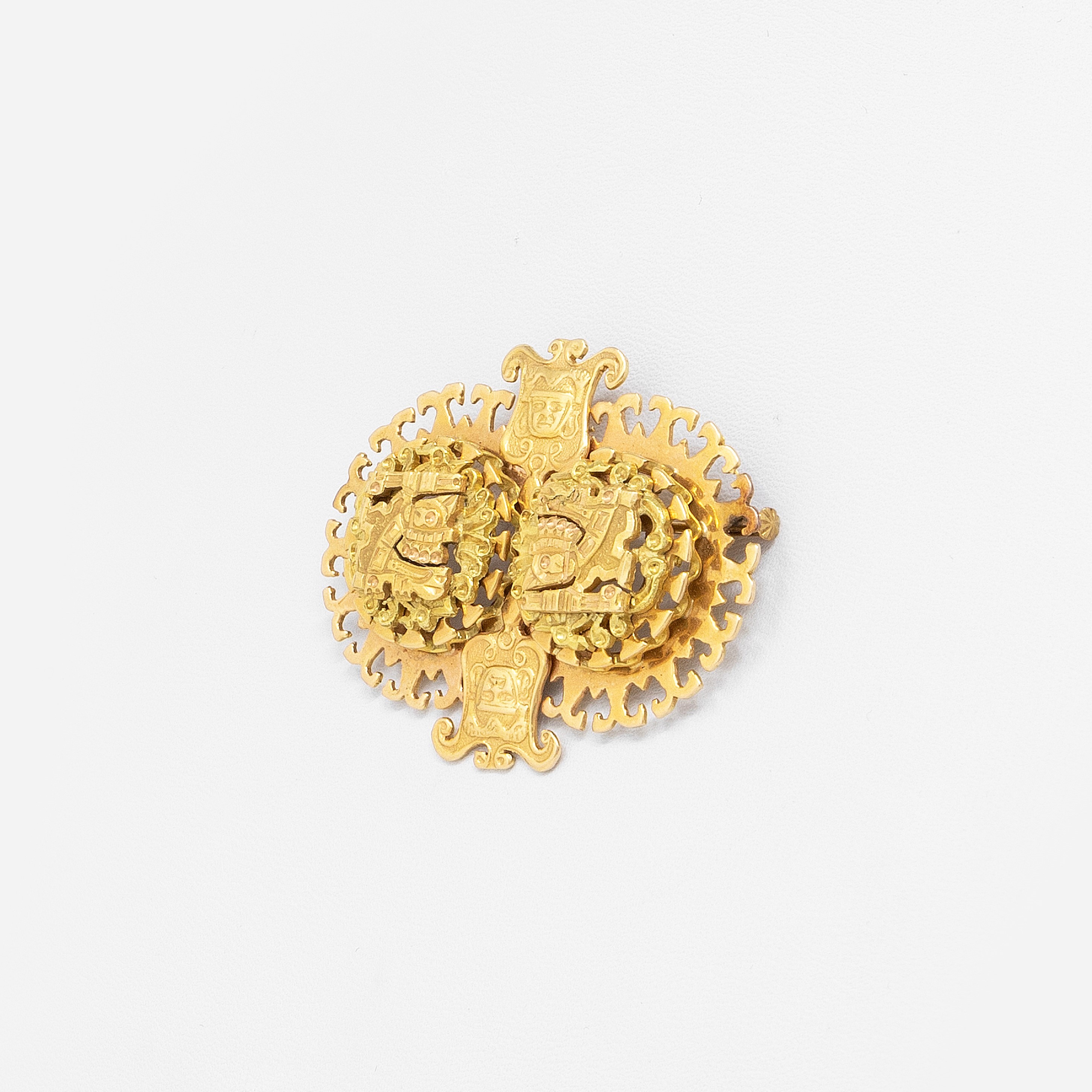 Spilla in Stile Azteco in Oro Giallo Lucido e Satinato