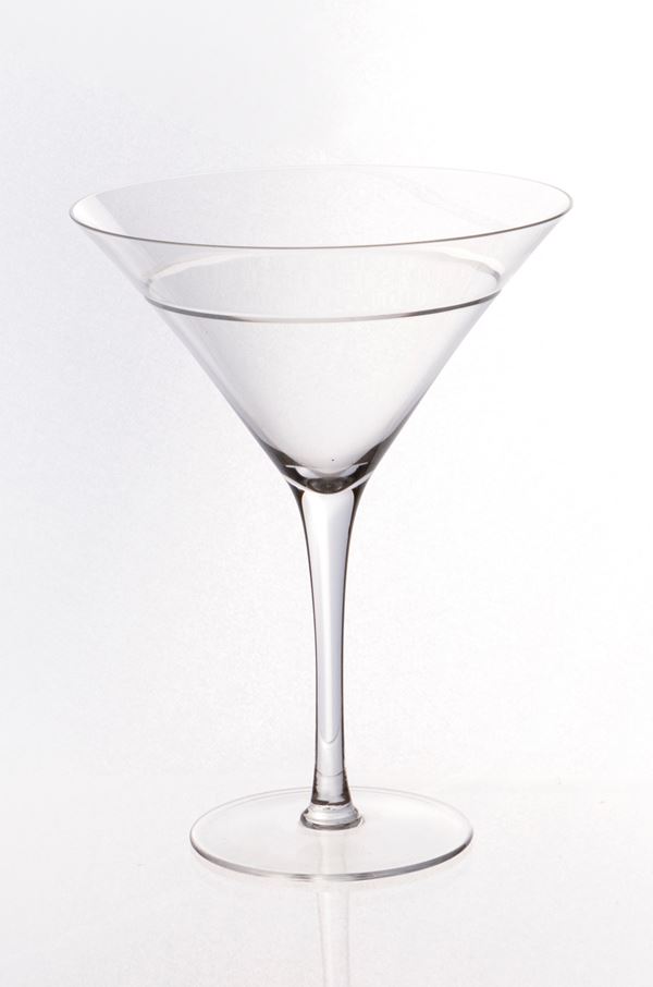 Otto calici da cocktail in cristallo trasparente