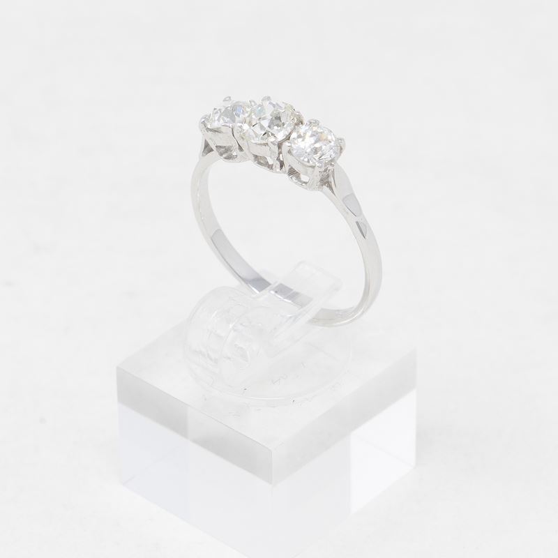 Anello Trilogy in Oro Bianco e Diamanti