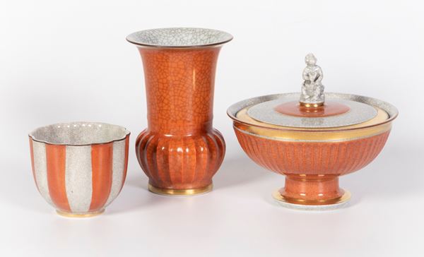 Tre oggetti in porcellana "craquelé" Royal Copenhagen