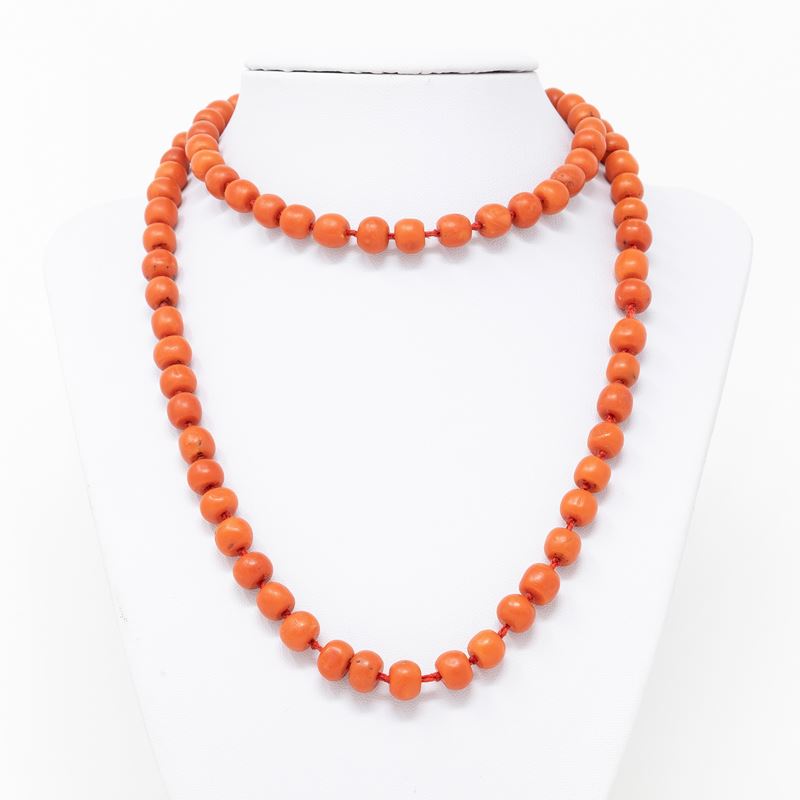Antica Collana in Corallo Rosso-arancio