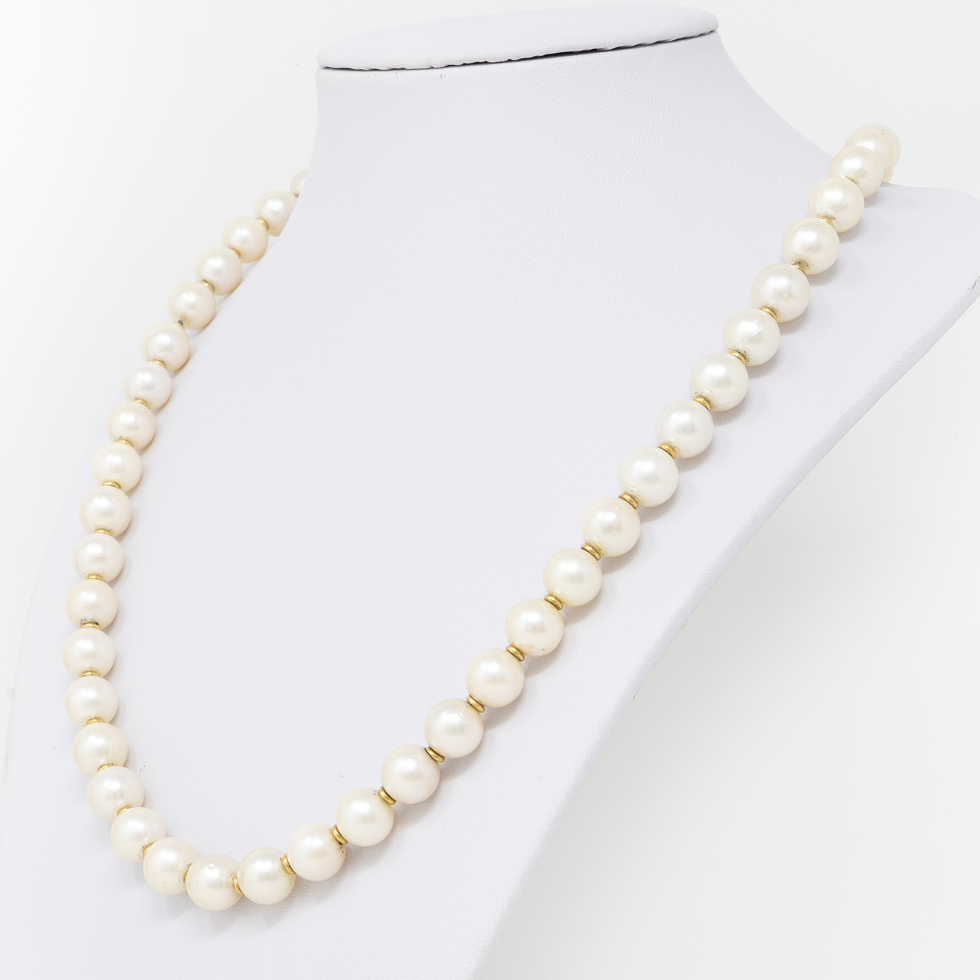 Collana di Perle Coltivate e Oro Giallo