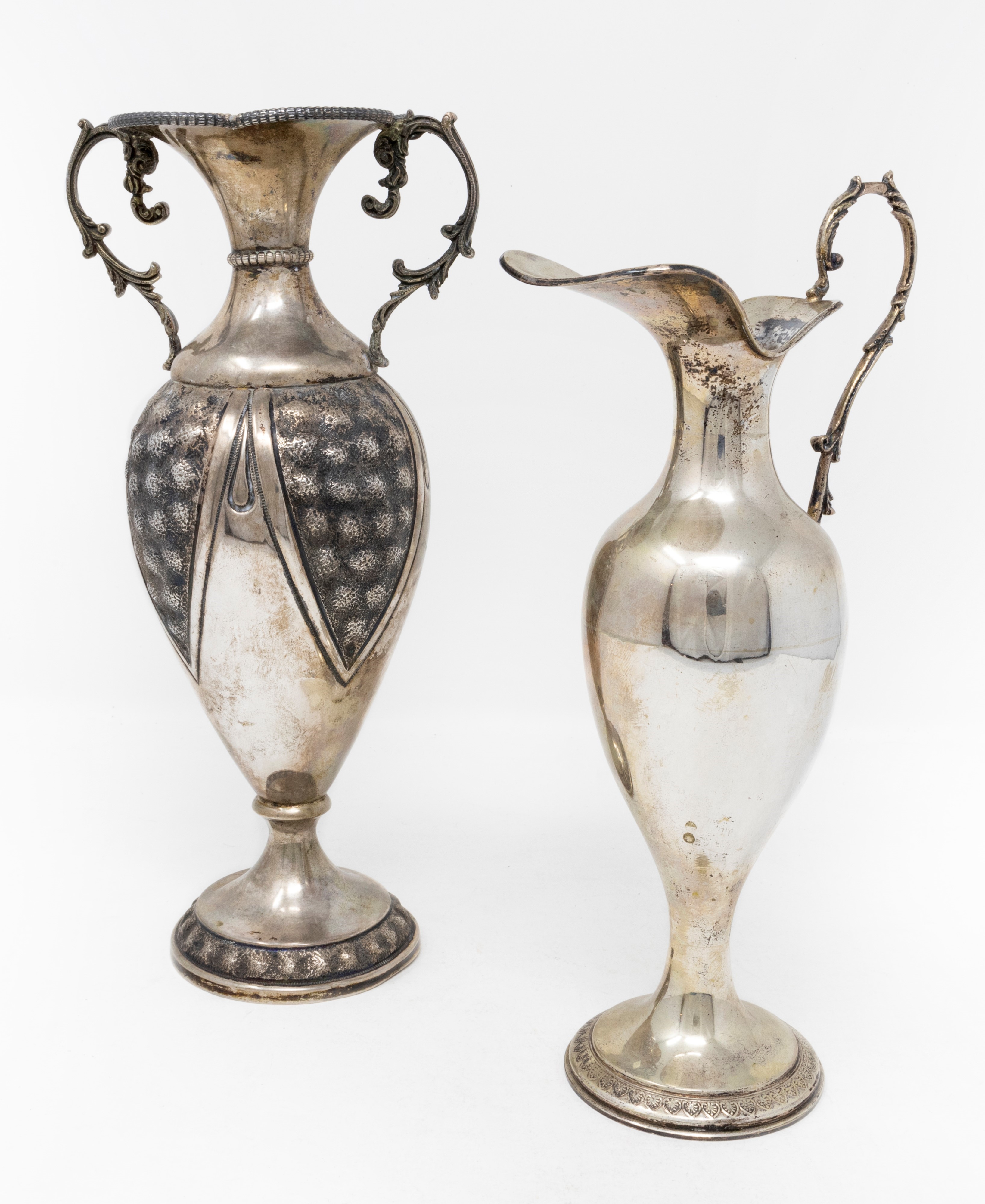 Due Vasetti Portafiori in Argento