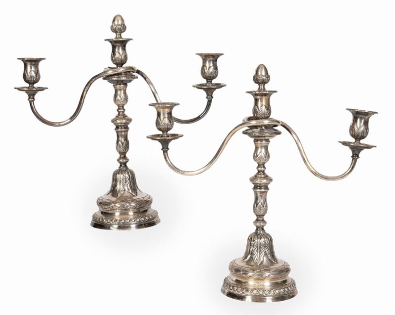 Coppia di Candelabri a Tre Fiamme in Argento Settepassi