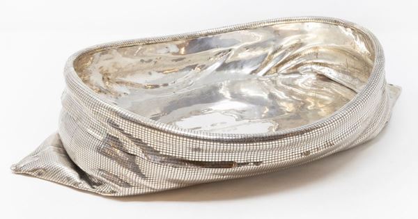 Centrotavola ovoidale in argento  - Auction The Art of the Table - Casa d'aste Farsettiarte