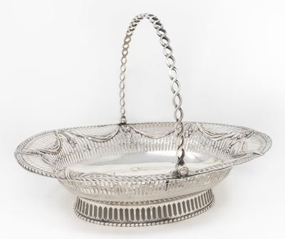 Antico Cesto in Argento Sterling Sbalzato e Cesellato