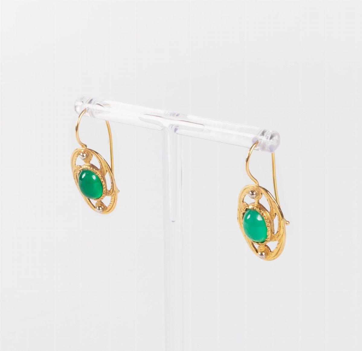Collana e orecchini in oro giallo 18 kt con calcedonio cabochon