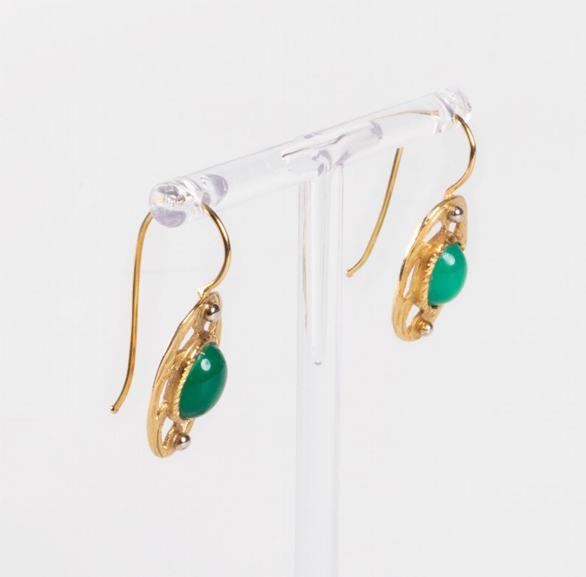 Collana e orecchini in oro giallo 18 kt con calcedonio cabochon