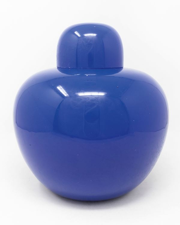 Vaso a potiche in vetro opalino azzurro Venini