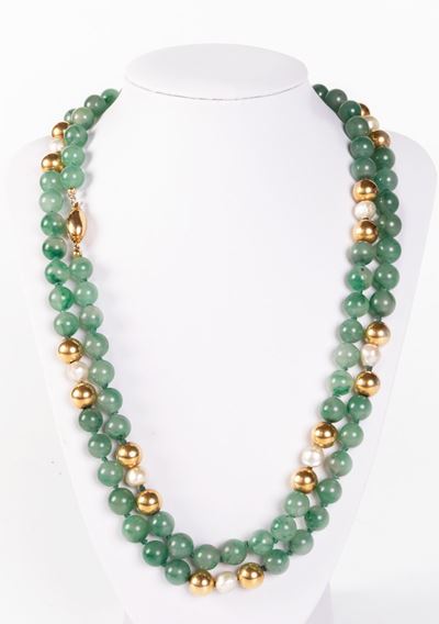 Lunga Collana in Giadeite, Oro Giallo e Perle
