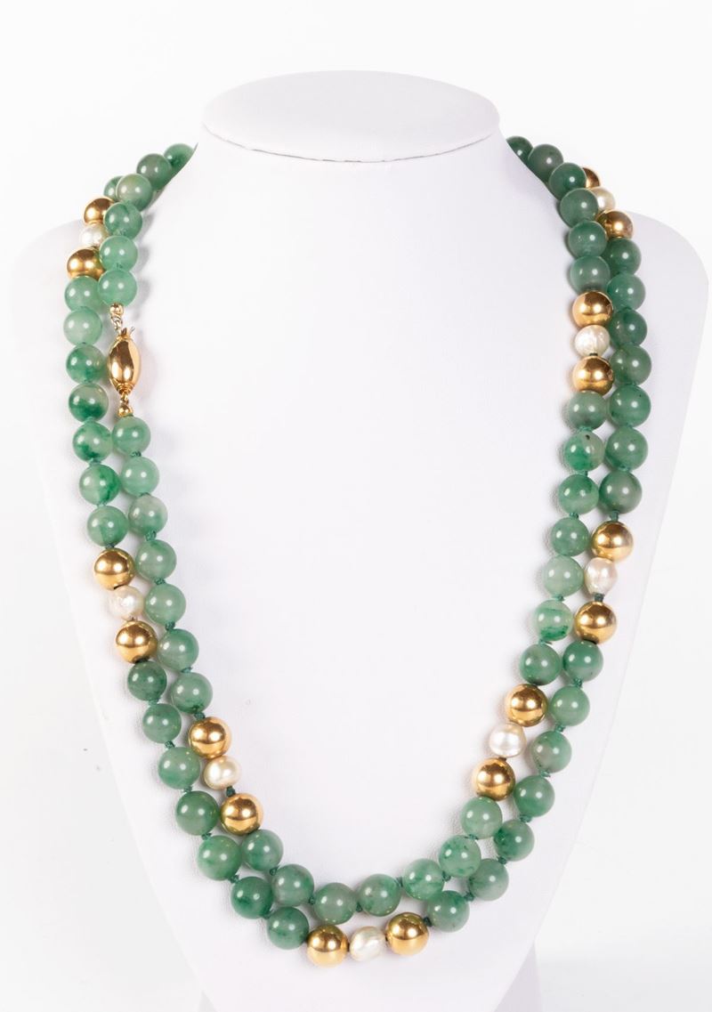 Lunga Collana in Giadeite, Oro Giallo e Perle
