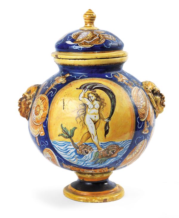 Vaso da farmacia in maiolica policroma  - Auction Important Furnishings, Majolica, Sculptures and Ancient Paintings - Casa d'aste Farsettiarte