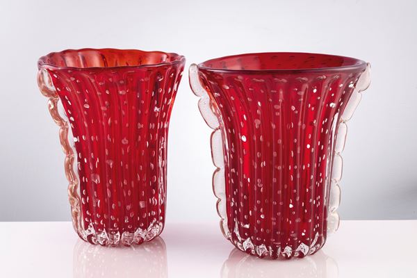 Coppia di grandi vasi Murano a ventaglio in vetro rosso