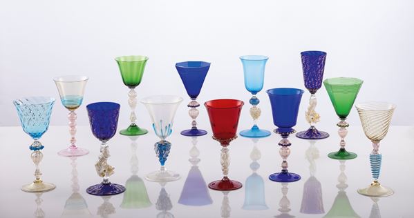 Dodici bicchieri veneziani in vetro soffiato