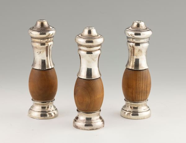 Tre macinapepe in legno e argento