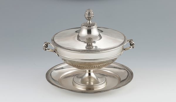 Zuppiera con piatto in argento  - Asta L'Arte della Tavola - Casa d'aste Farsettiarte