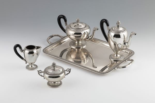 Servizio da tè e caffè con vassoio in argento  - Asta L'Arte della Tavola - Casa d'aste Farsettiarte