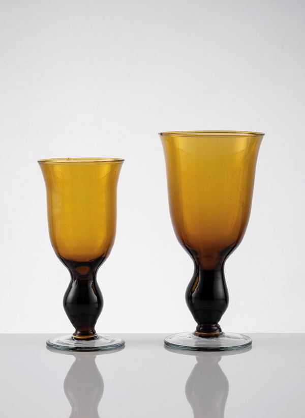 Servizio di bicchieri in vetro ambra scuro  - Asta L'Arte della Tavola - Casa d'aste Farsettiarte