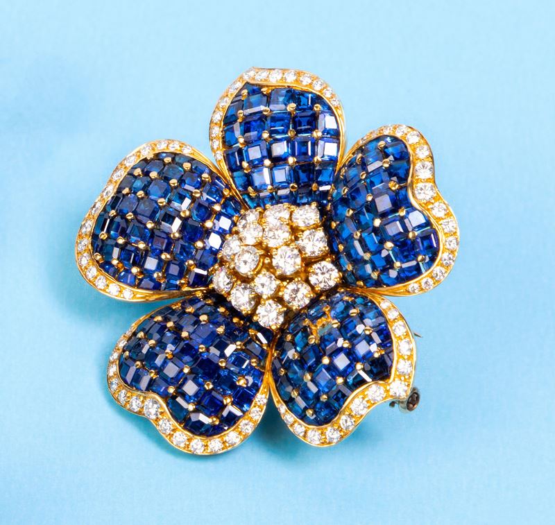 Pederzani spilla a fiore in oro giallo con zaffiri e diamanti