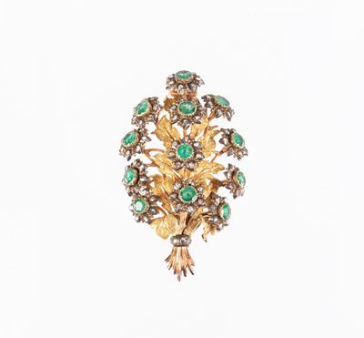 Mario Buccellati Spilla a Mazzo di Fiori in Oro Giallo Satinato con Smeraldi e Rose di Diamante