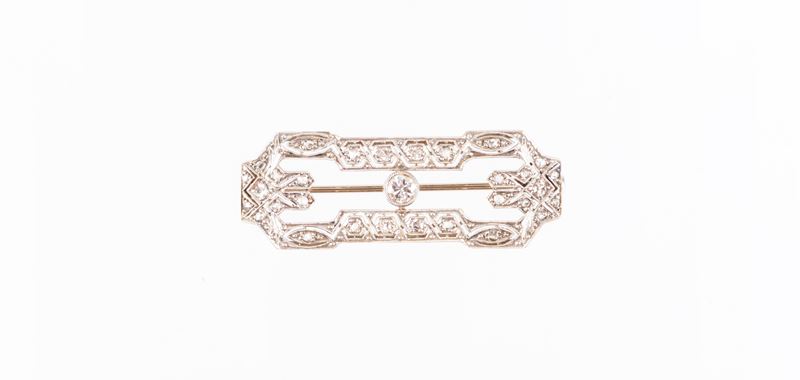 Spilla rettangolare in oro bianco con diamante