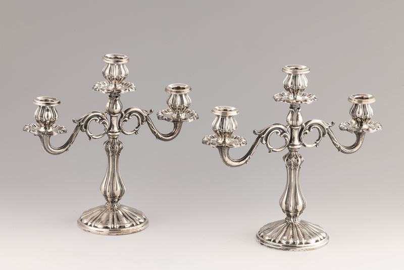 Coppia di Candelabri in Argento a Tre Luci