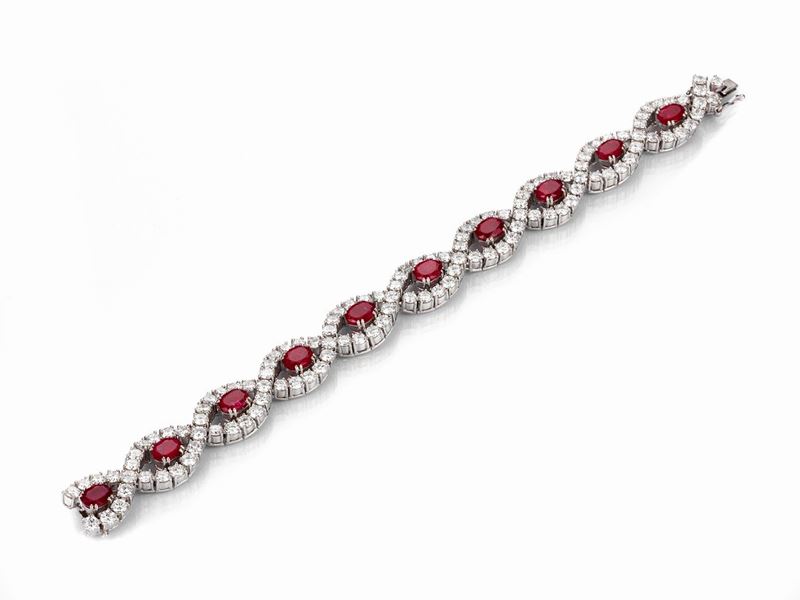 Bracciale a Maglia Morbida in Platino con Rubini e Diamanti