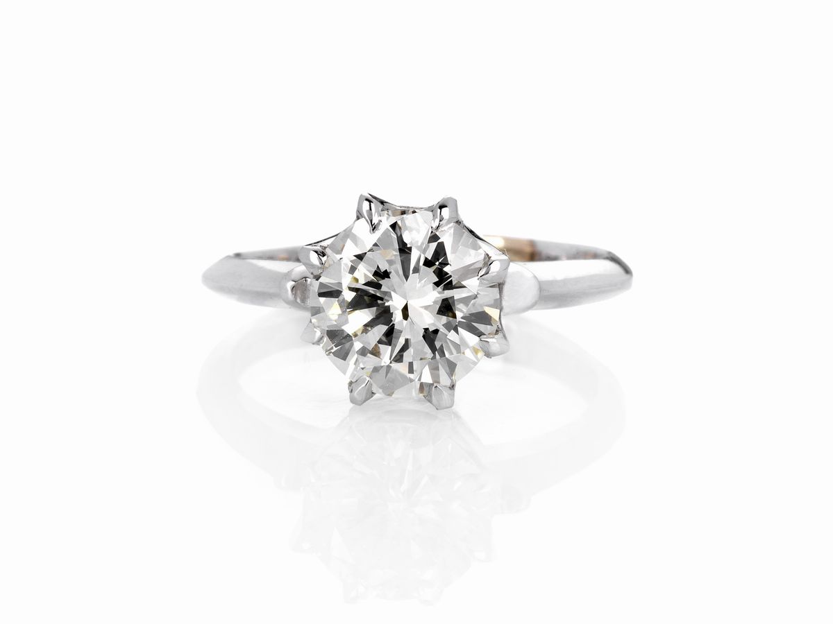 Anello in Oro Bianco con Diamante Solitario