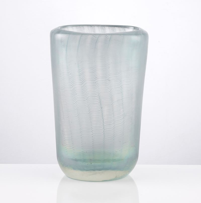 Vaso Murano in Vetro Spesso Verde Chiaro Luminescente