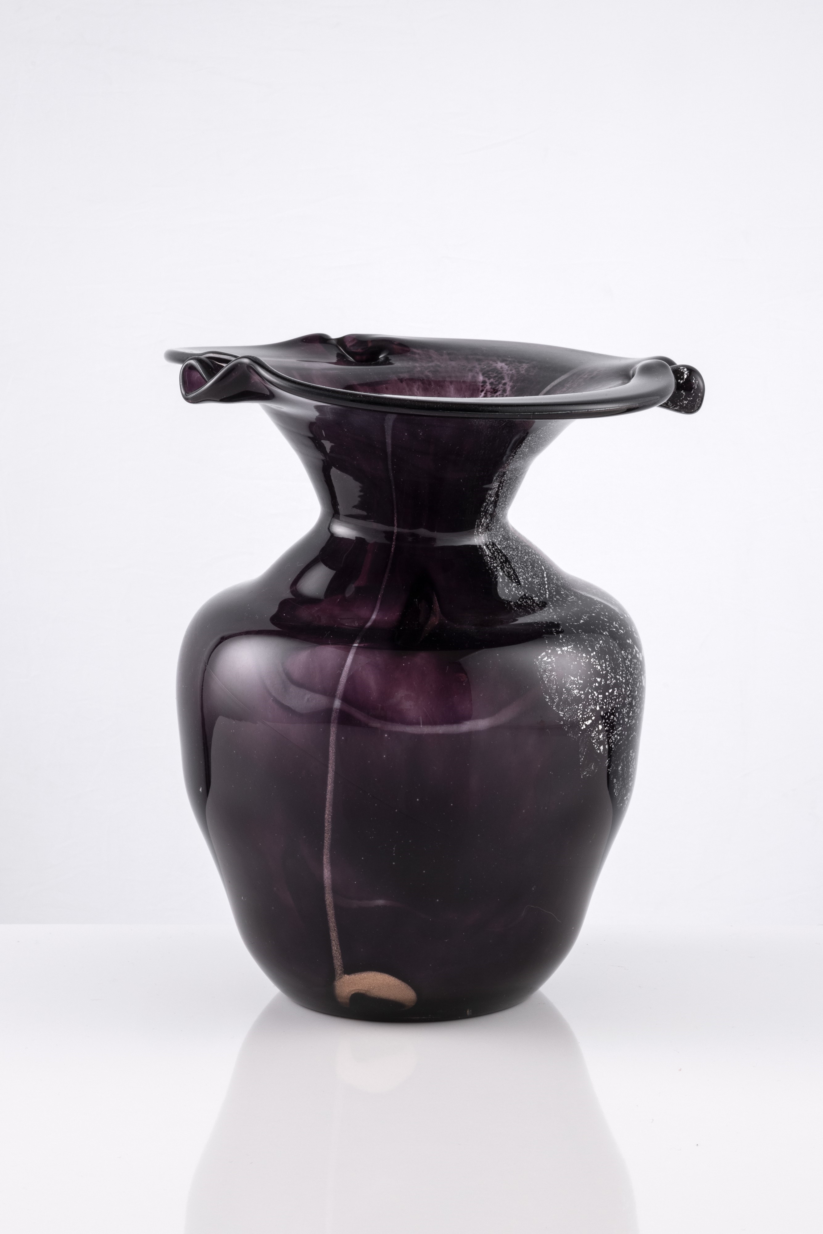 Vaso in Vetro Soffiato Viola