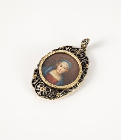 Pendente Ovale in Oro Giallo e Argento