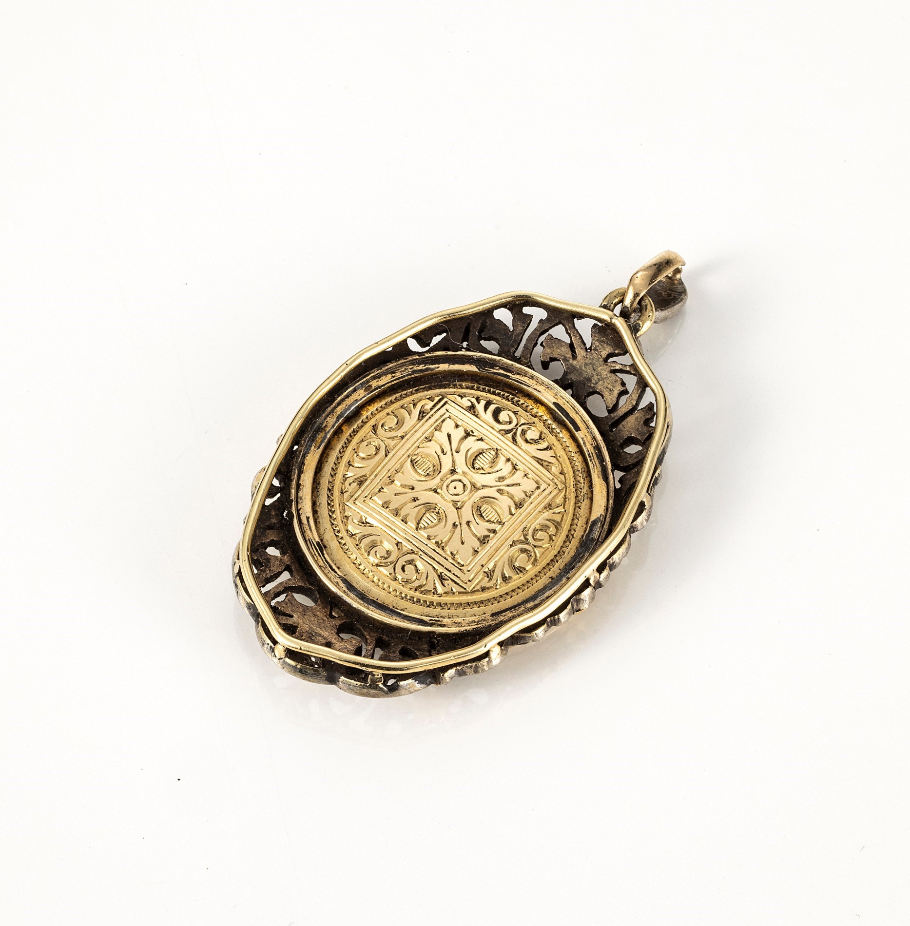 Pendente Ovale in Oro Giallo e Argento