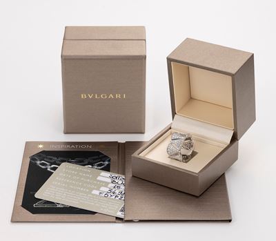 Bulgari Anello in Oro Bianco e Diamanti "diva"