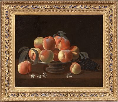 Alzata con Pesche e Grappolo D'uva