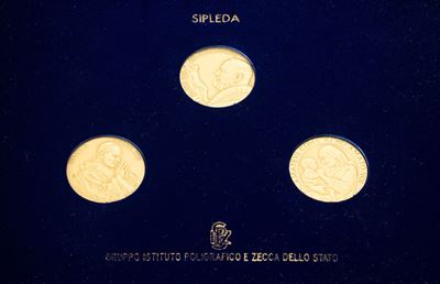 Tre Medaglie in Oro Giallo