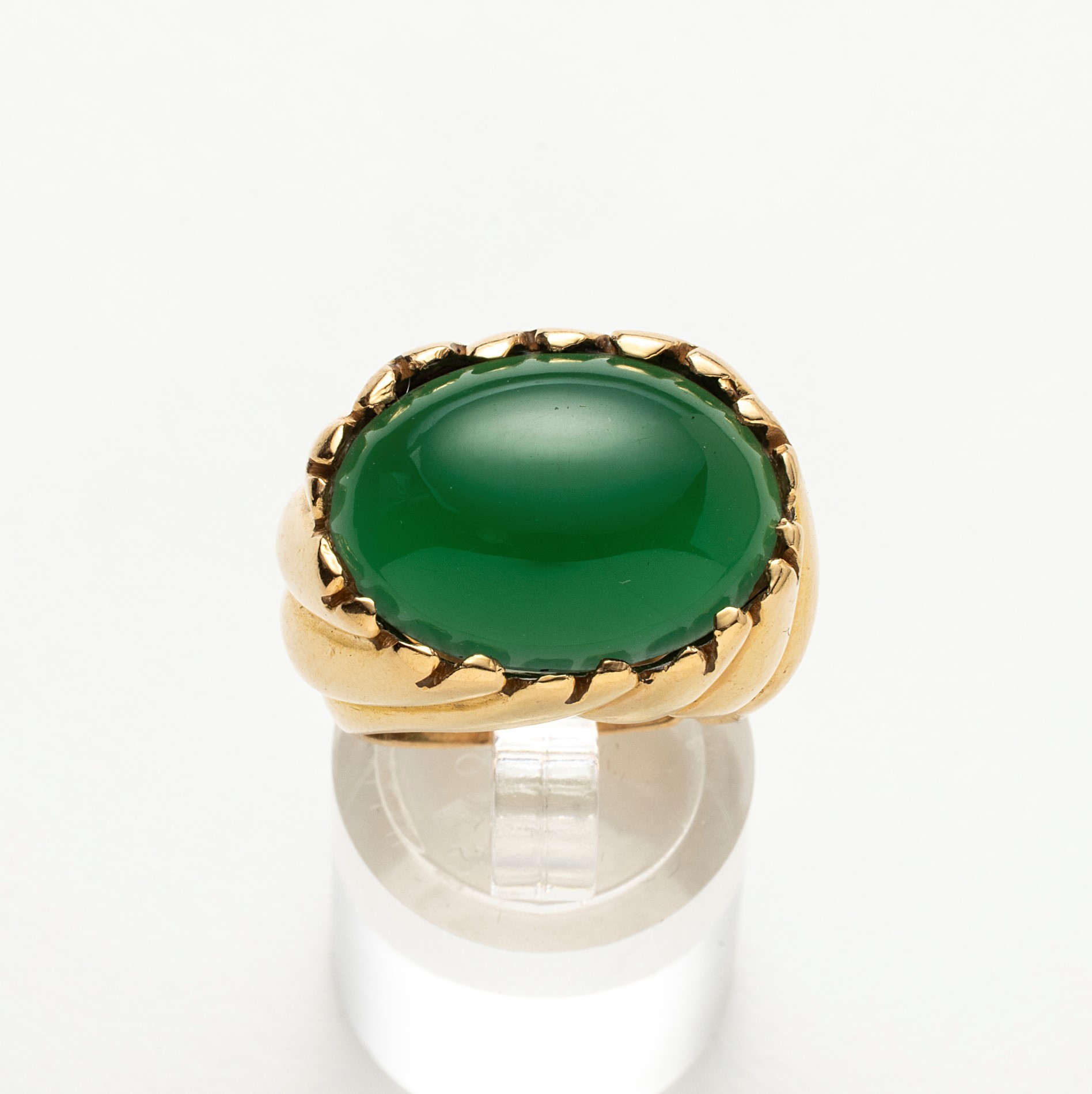 Anello in Oro Giallo e Calcedonio Verde