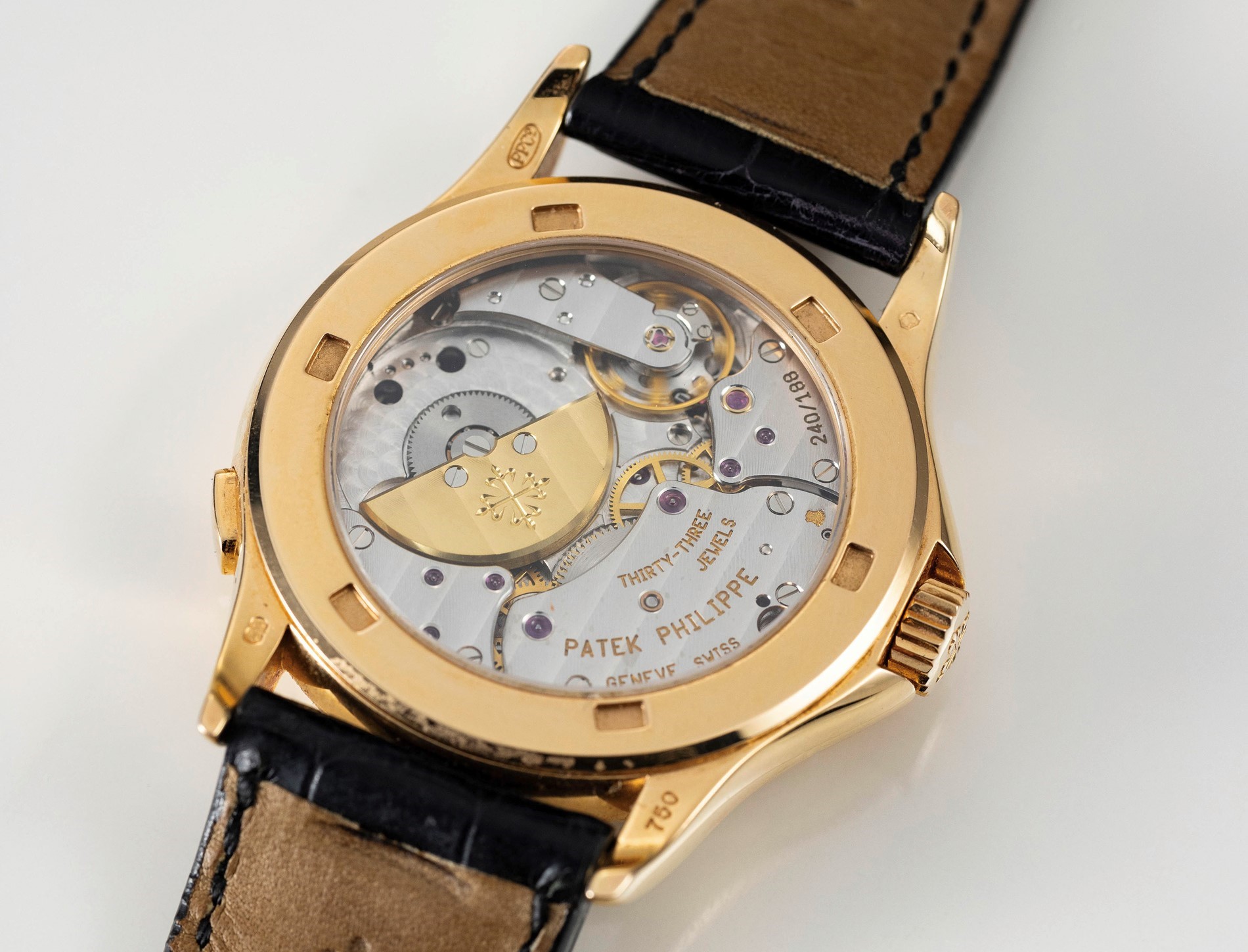 Patek Philippe Ora Universale Oro Rosa Orologio da Polso, Ref. 5110r-001, 2004