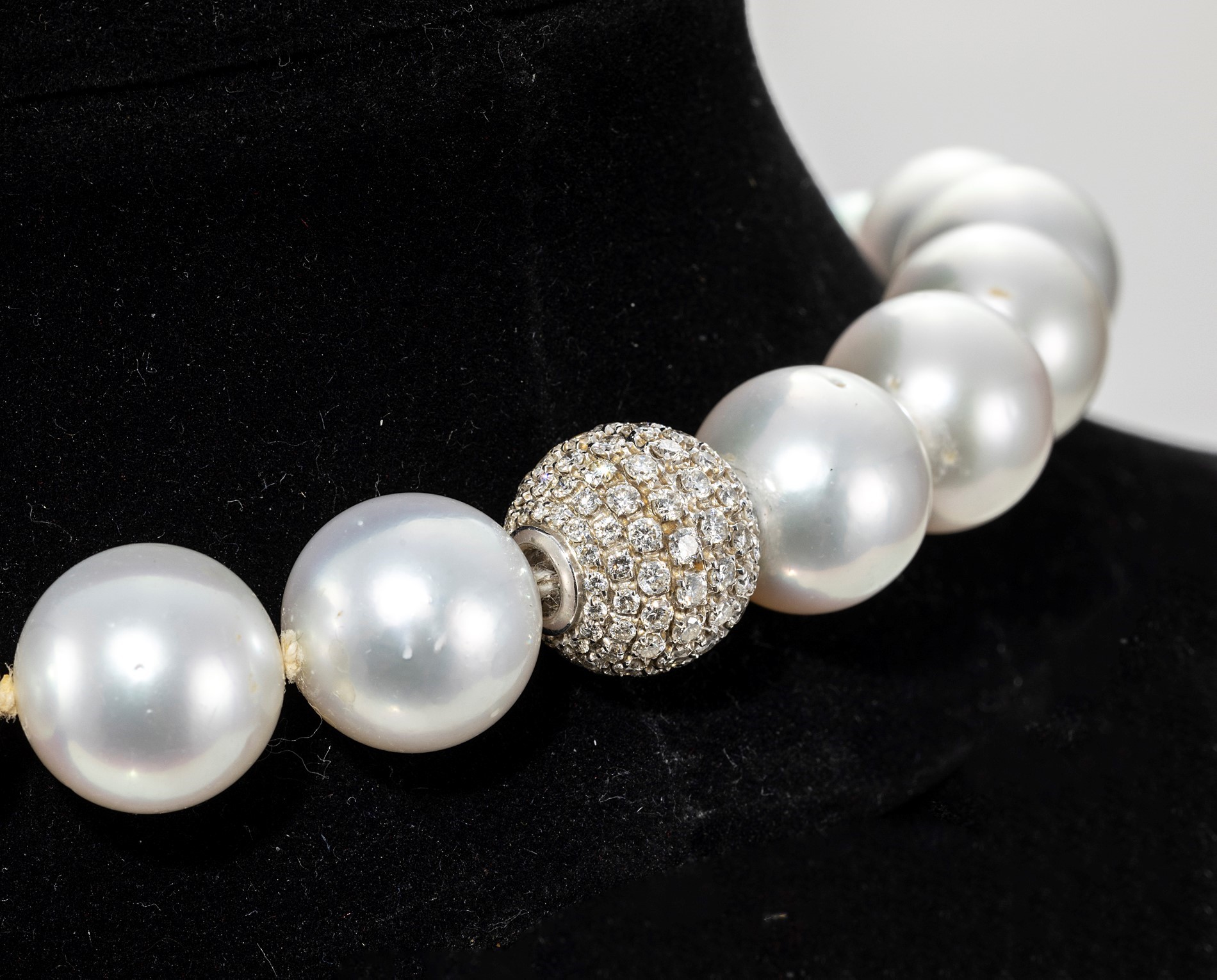 Collana girocollo di perle australiane in gradazione