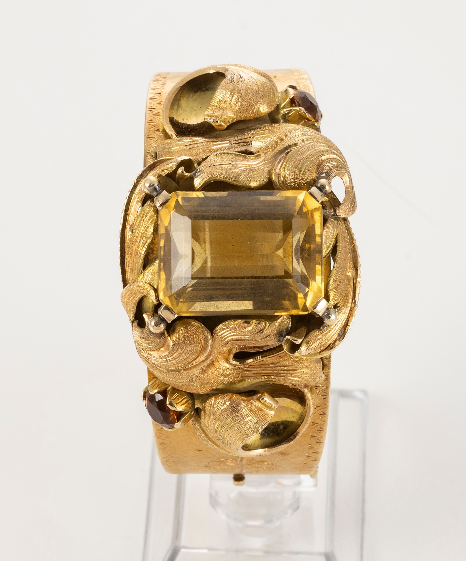 Bracciale a Fascia Rigida in Oro Giallo con Quarzi