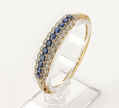 Bracciale a Cerchio Rigido in Oro Giallo con Zaffiri e Diamanti