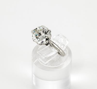Anello in Oro Bianco con Diamante